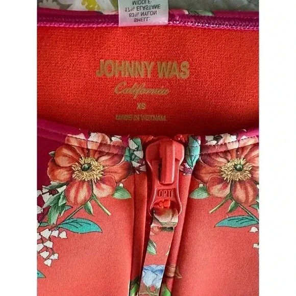 Johnny Was Lucy Wave Neoprene One Piece Floral Swimsuit NEW - Picture 7 of 7